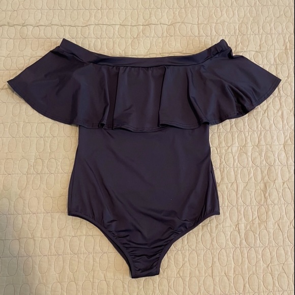 Body Suit Black 1-piece pull-on stretchable worn on or off the shoulders, Size M - Picture 6 of 8